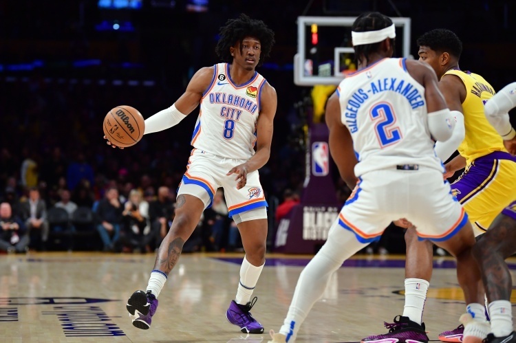 栋的表现更 栋的表现更