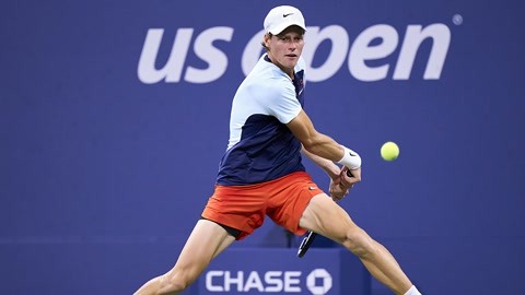 网球格局中 网球格局中